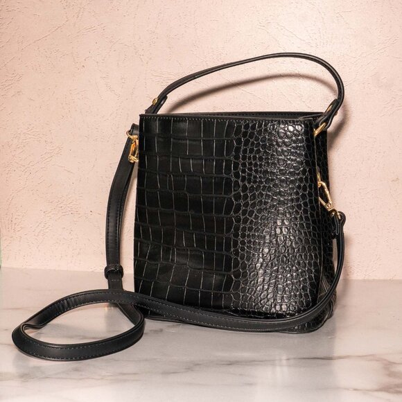 NWOT AOTA All of the Above Elena Croc Vegan Bucket Bag - Picture 1 of 6
